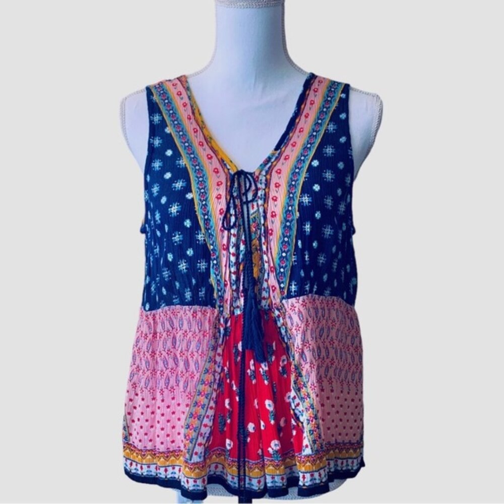 PATRONS OF PEACE PAISLEY PATCHWORK SHORT SLEEVE TUNIC TANK WITH TUSSLES